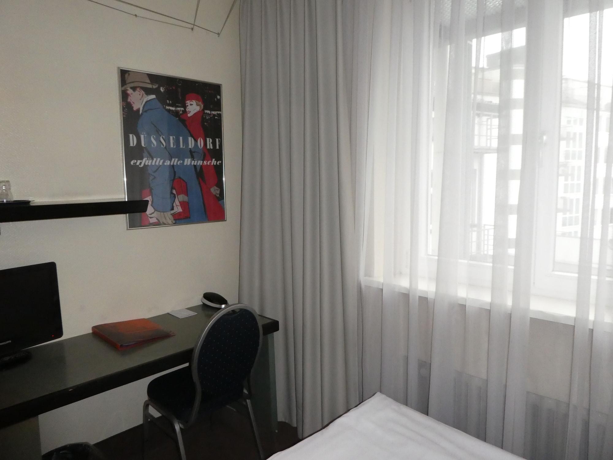 Monopol Centre Hotel Düsseldorf