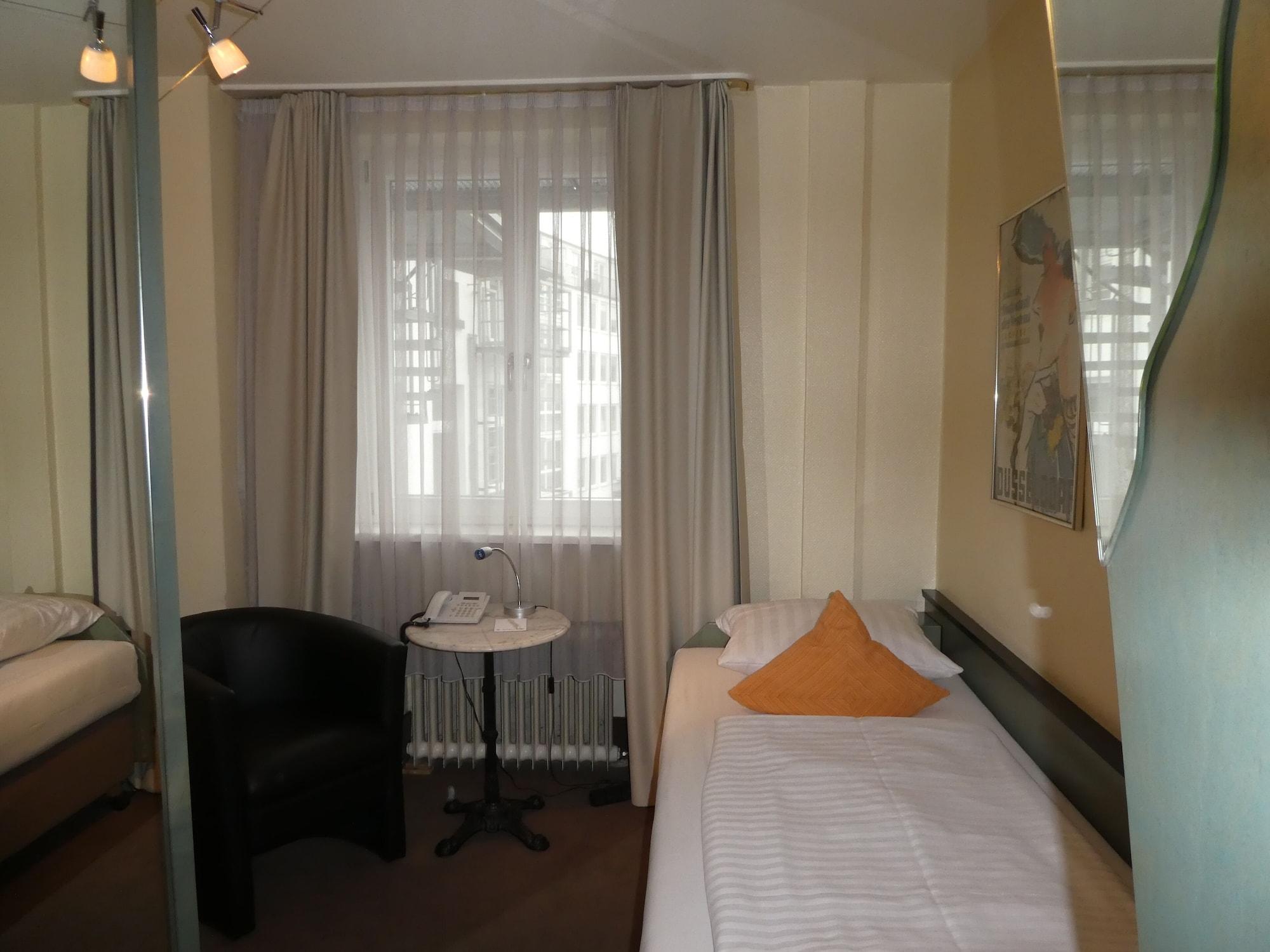 Monopol Centre 3* Düsseldorf