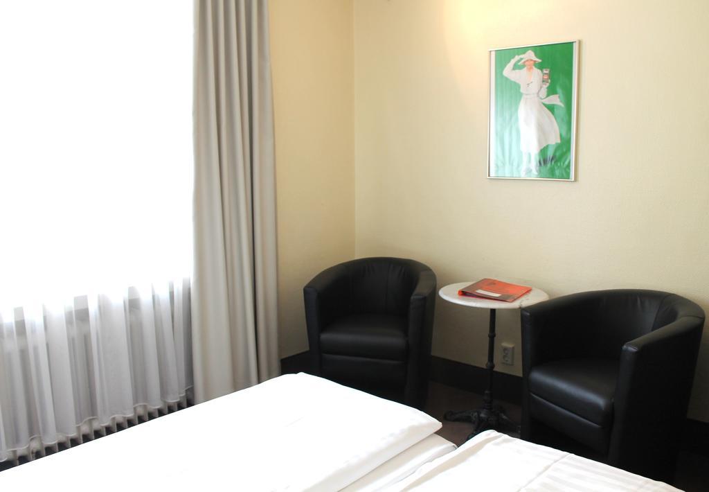 Hotel Monopol Centre Düsseldorf