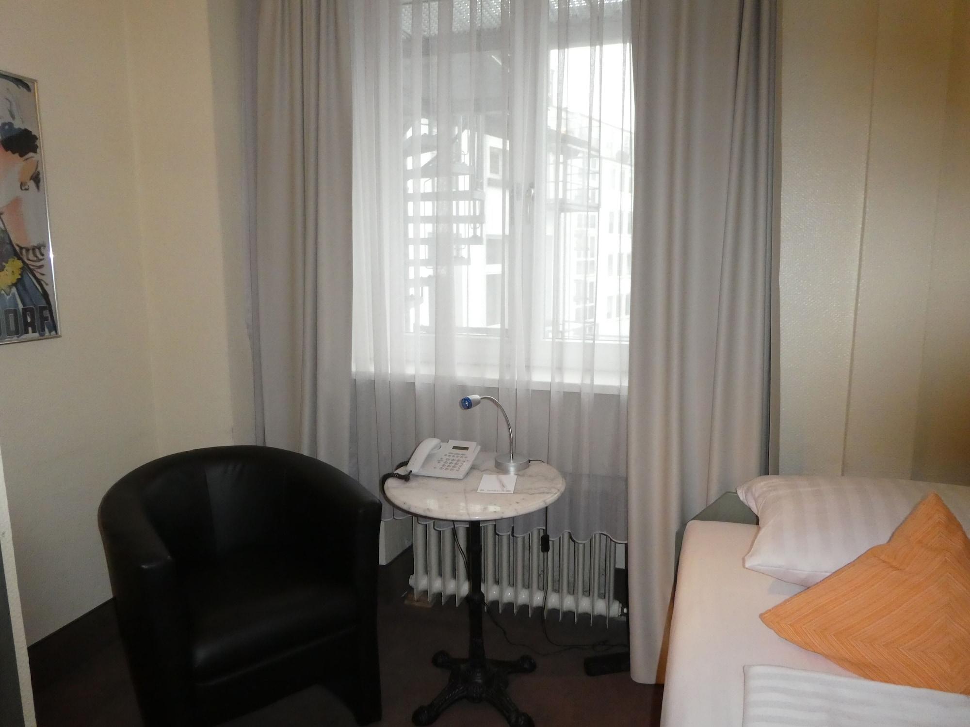 Monopol 3* Düsseldorf